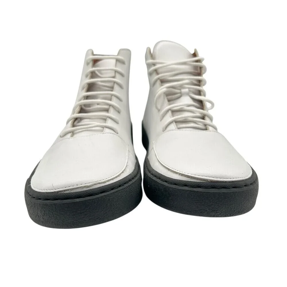 Rodd & Gunn White Leather High Top Sneakers with Black Vibram Soles Size EU 41